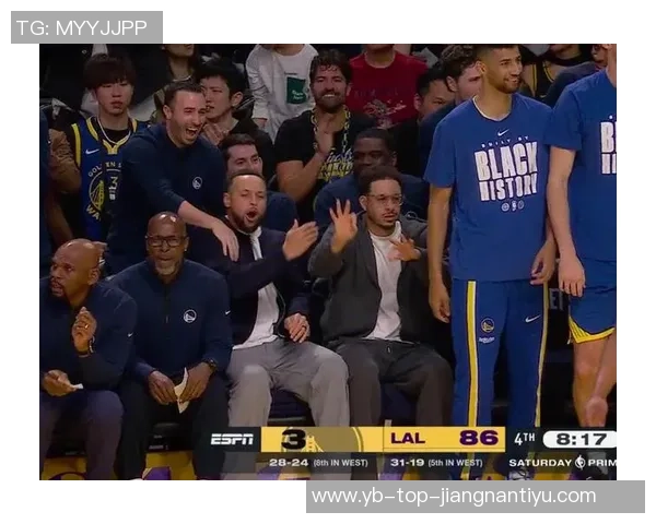 斯潘塞三分命中后向勇士替补席比钱手势库里转发引热议